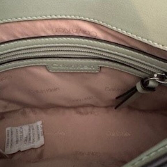 Calvin Klein Comet Convertible Crossbody & Shoulder Bag (Desert Sage Sueded Croc - Picture 3 of 4